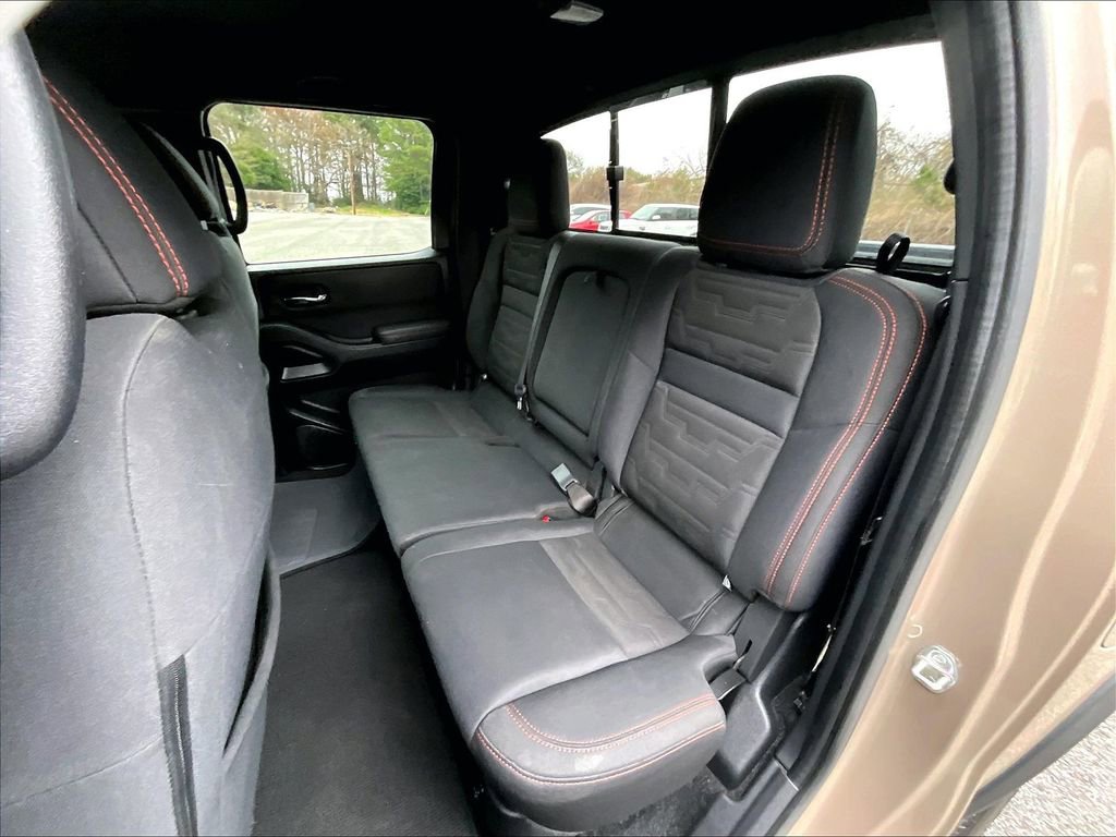 Used 2022 Nissan Frontier Pro-X image 24