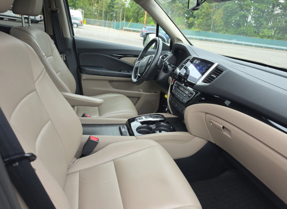 Used 2016 Honda Pilot Touring image 6