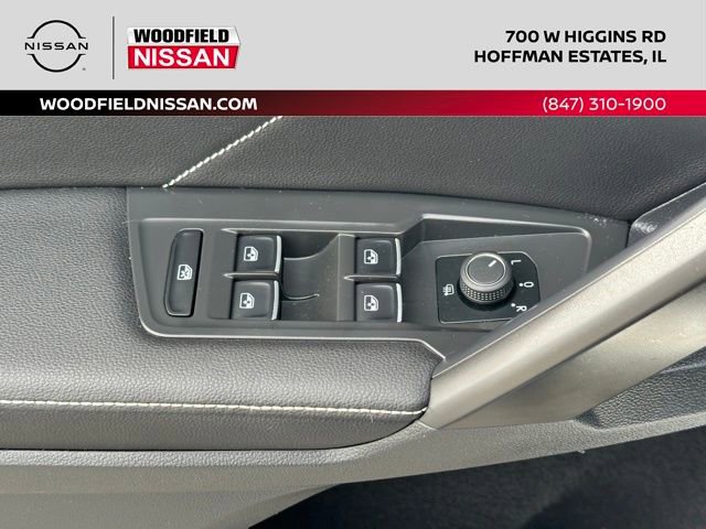 Used 2022 Volkswagen Tiguan SE AWD/4WD image 22