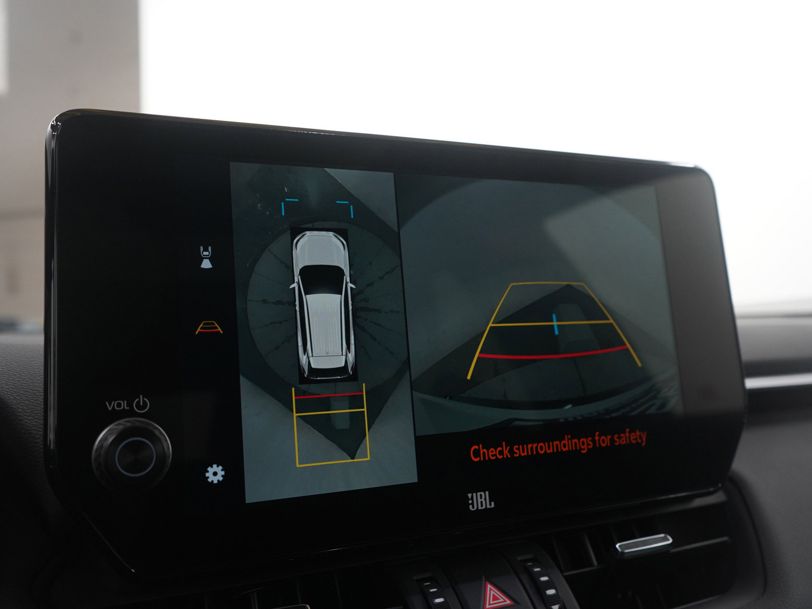 Used 2024 Toyota RAV4 XSE w/ Advanced Technology Package image 29