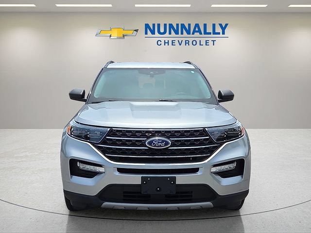 Used 2023 Ford Explorer XLT w/ Equipment Group 202A AWD/4WD image 9
