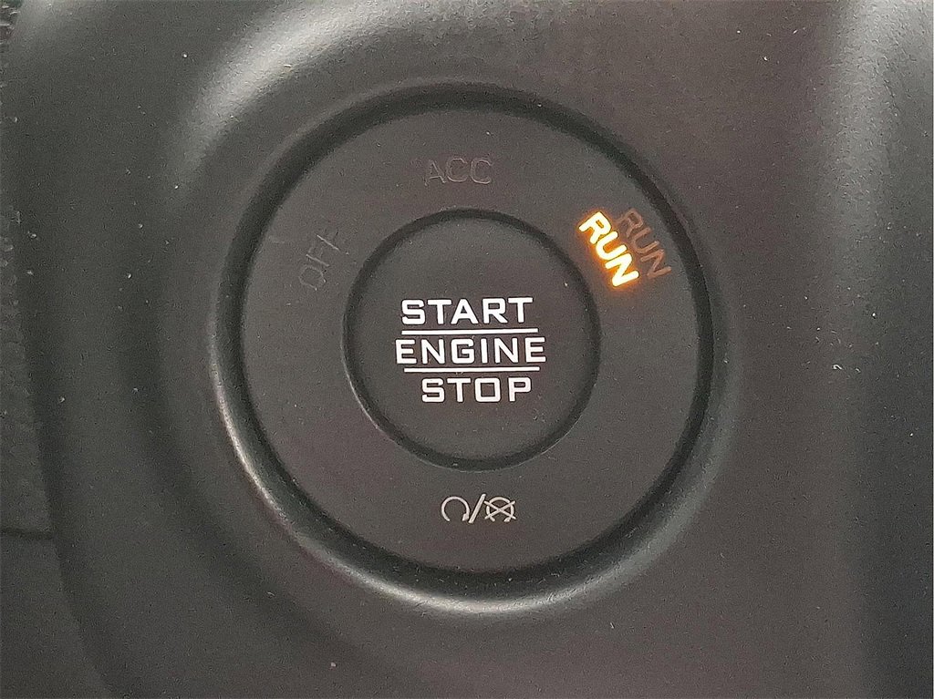 Used 2022 Jeep Wrangler Unlimited Sahara w/ Cold Weather Group image 26