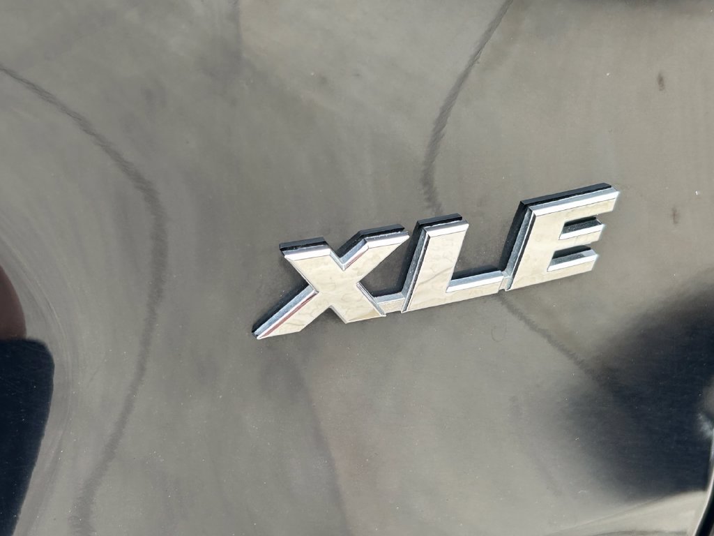Used 2025 Toyota RAV4 XLE FWD image 13