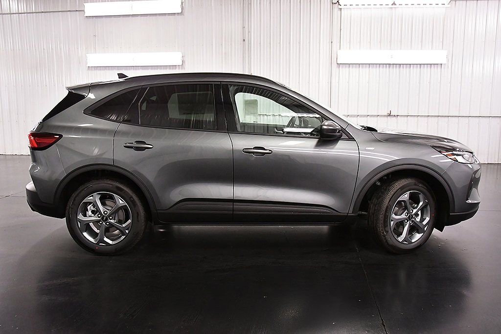 New 2025 Ford Escape ST-Line Elite w/ Tech Pack #1 image 8