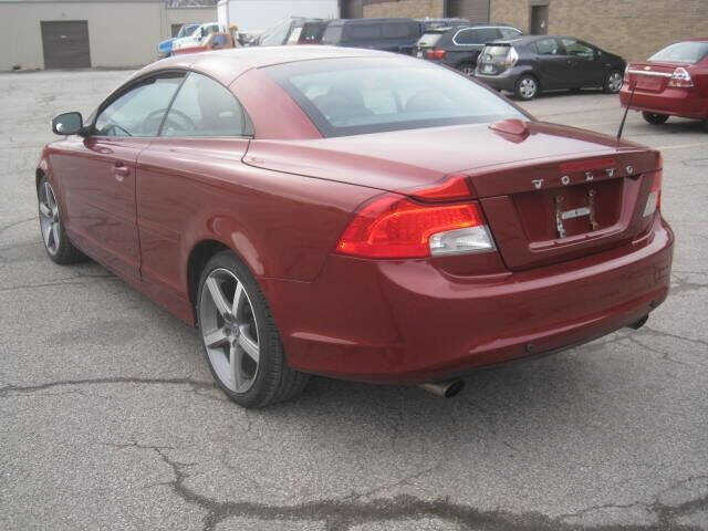 Used 2011 Volvo C70 T5 image 7