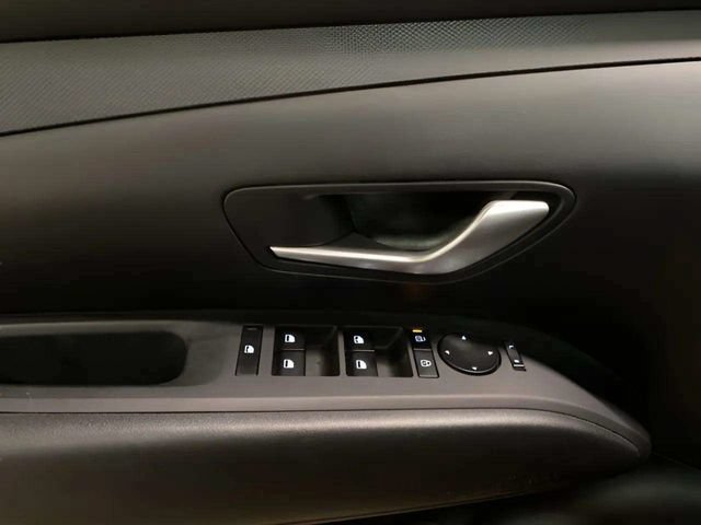 Used 2026 Hyundai Tucson SE FWD image 28