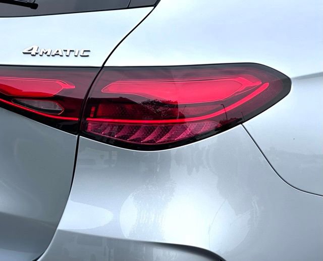 New 2025 Mercedes-Benz GLC 350e 4MATIC image 13