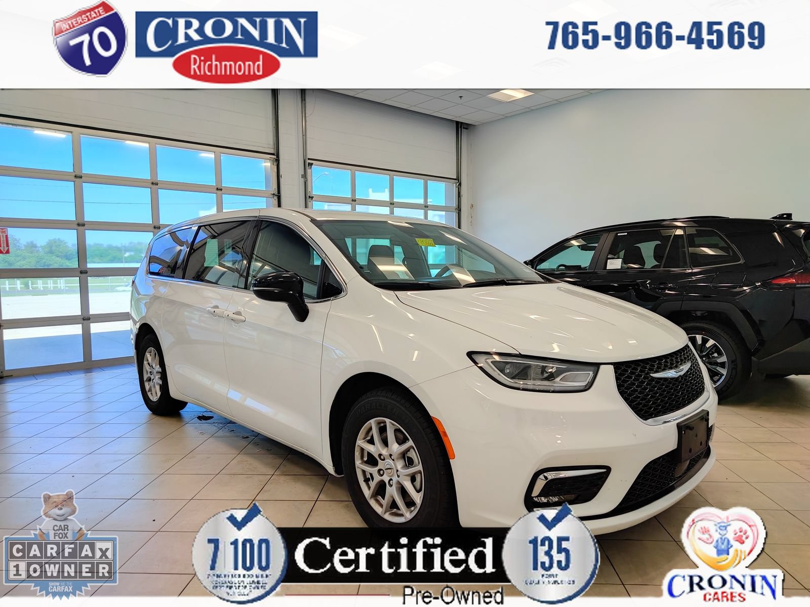 Used 2025 Chrysler Pacifica Select