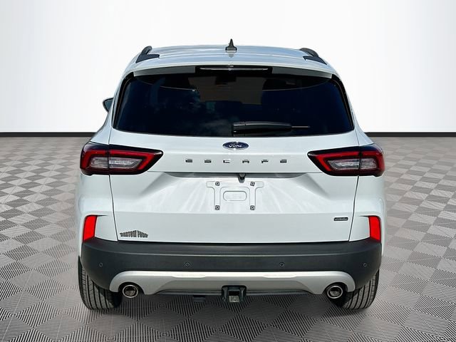 Used 2025 Ford Escape SE w/ PHEV Premium Package image 6