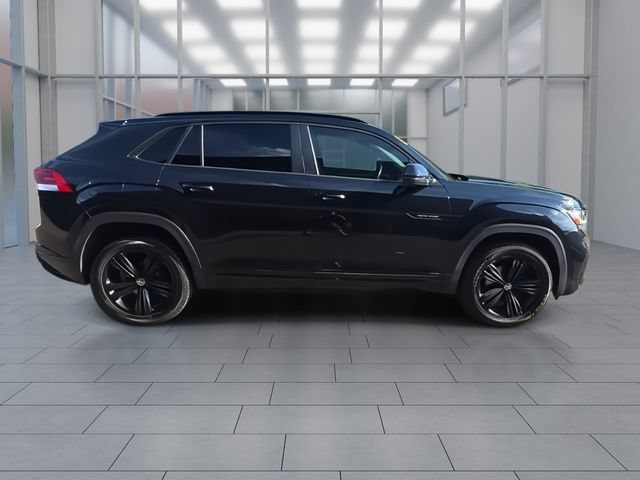 Used 2022 Volkswagen Atlas Cross Sport SEL R-Line AWD/4WD image 9