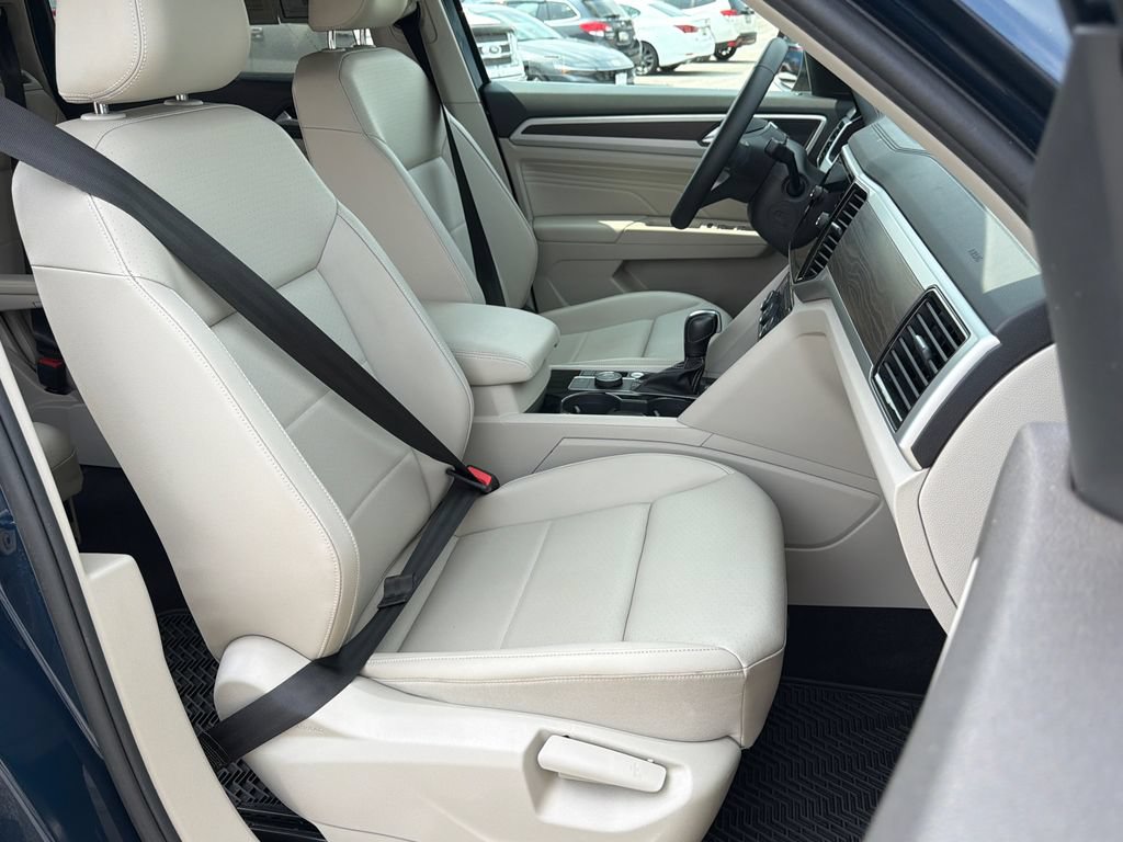 Used 2022 Volkswagen Atlas SE w/ Black Wheel Package AWD/4WD image 21