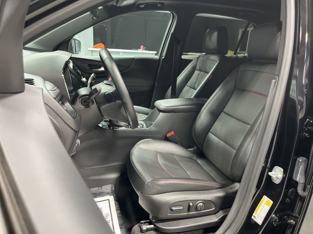 Used 2024 Chevrolet Equinox RS w/ RS Leather Package image 16