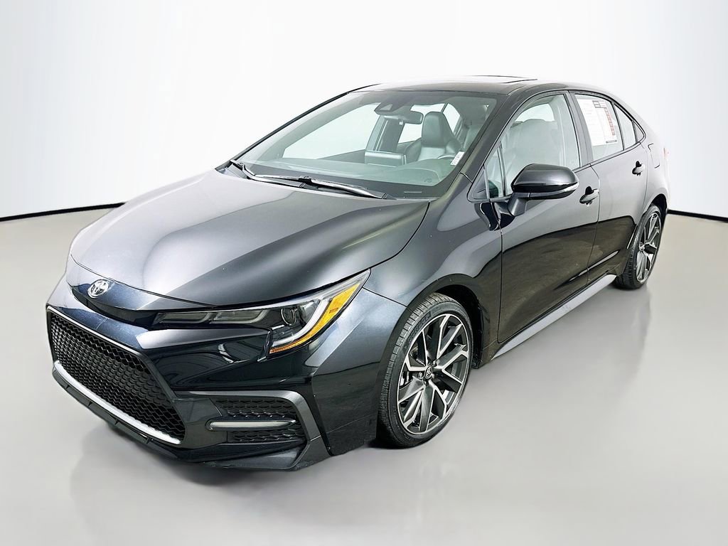 Used 2022 Toyota Corolla XSE video 3