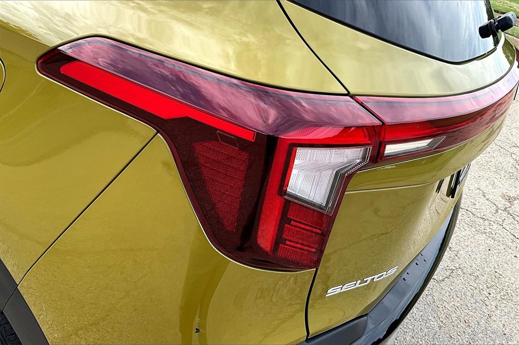Certified 2024 Kia Seltos SX image 30