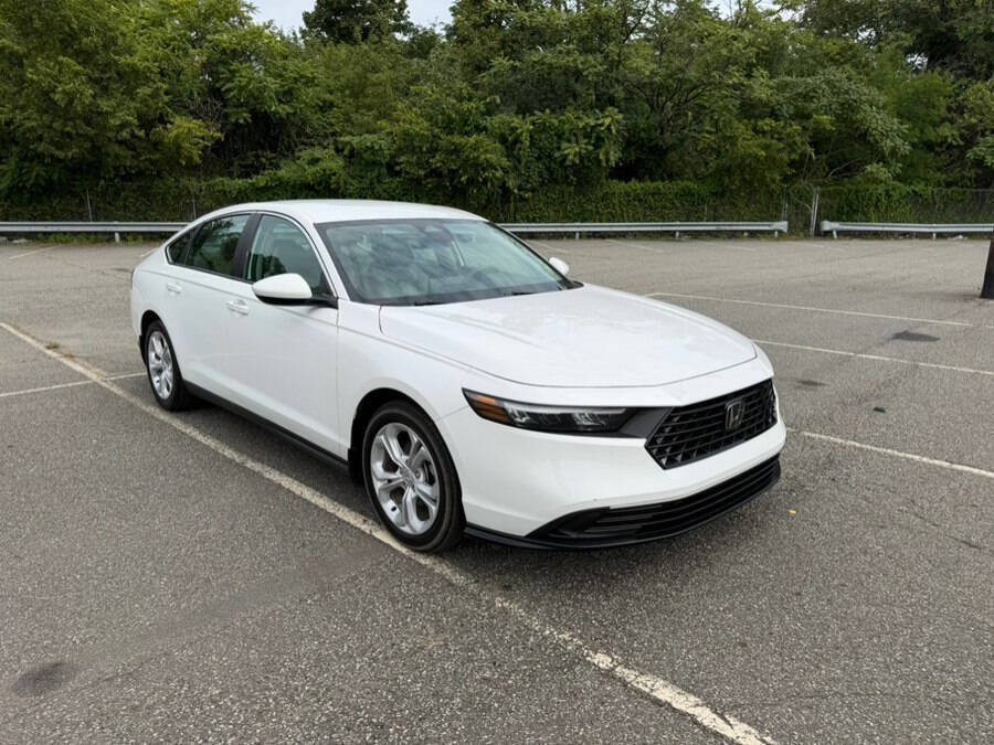 Used 2025 Honda Accord LX image 15