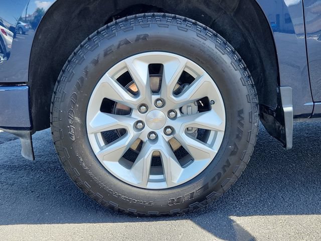 Used 2023 Chevrolet Silverado 1500 Custom AWD/4WD image 23