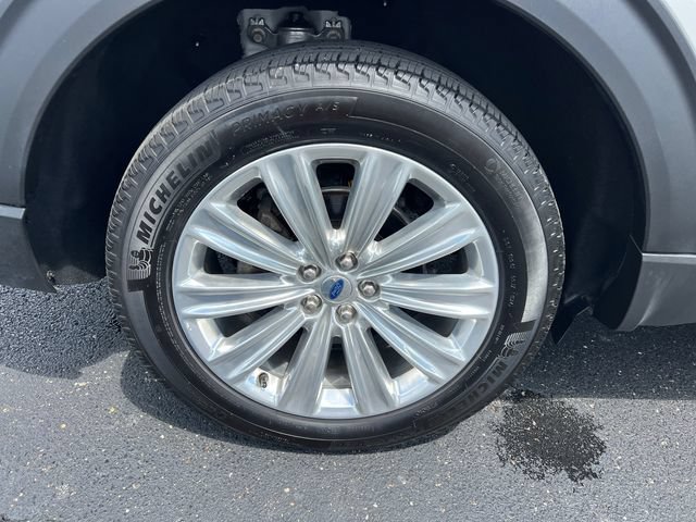 Certified 2025 Ford Explorer Platinum w/ LUX Leather Package AWD/4WD image 10