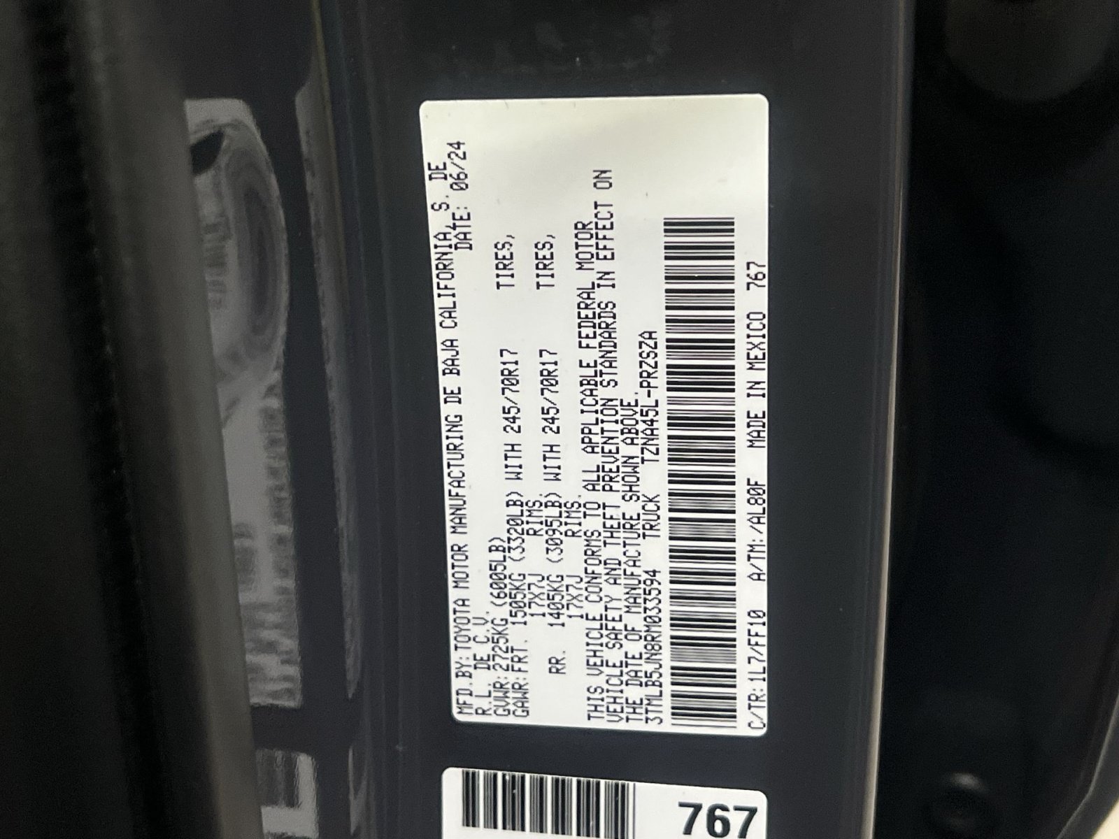 Used 2024 Toyota Tacoma SR5 AWD/4WD image 40