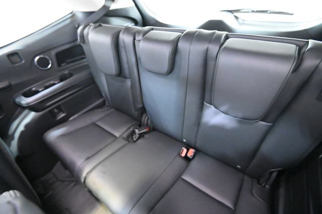 Certified 2026 Subaru Ascent Touring AWD/4WD image 10