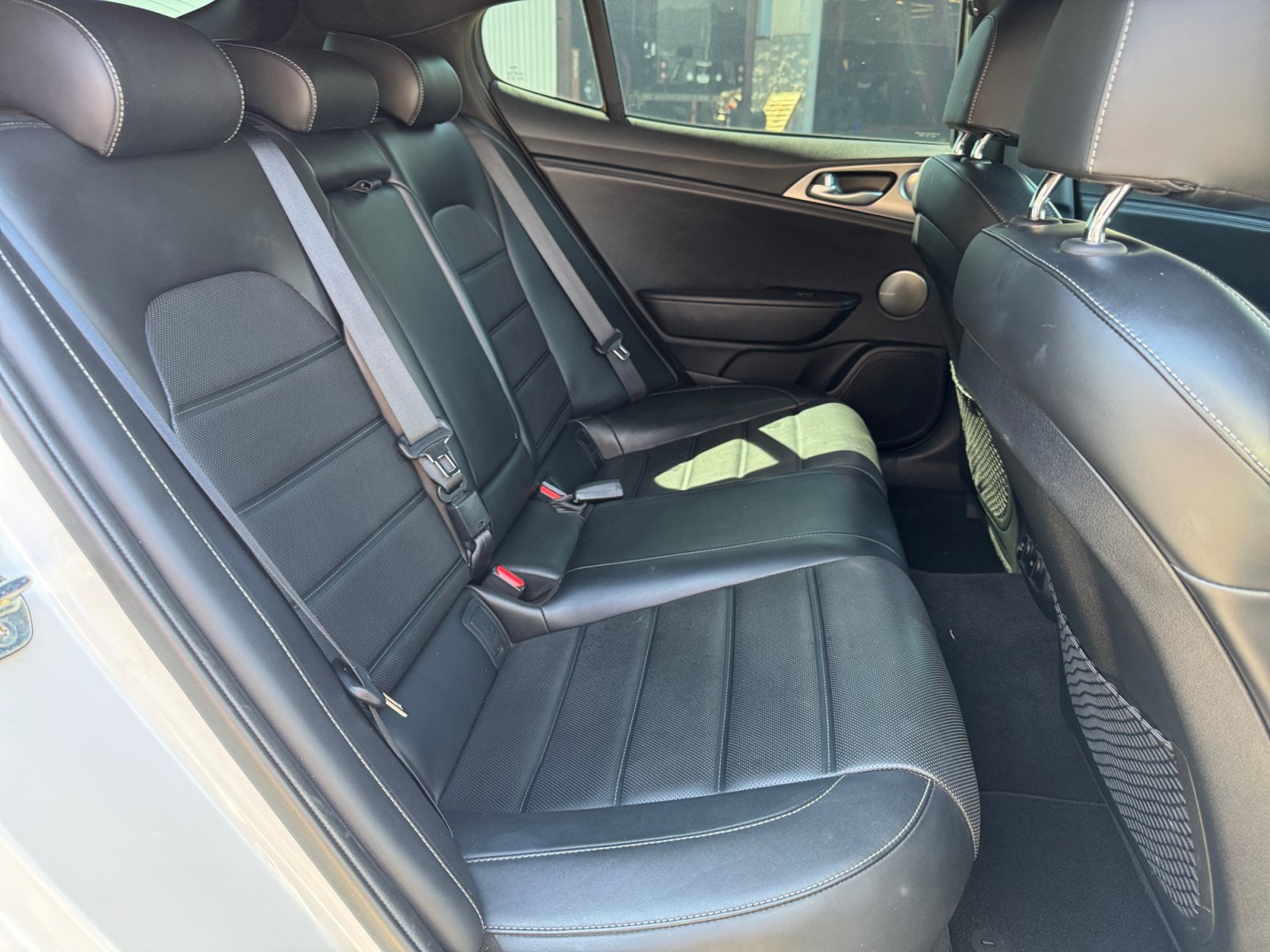 Used 2018 Kia Stinger GT2 RWD image 33
