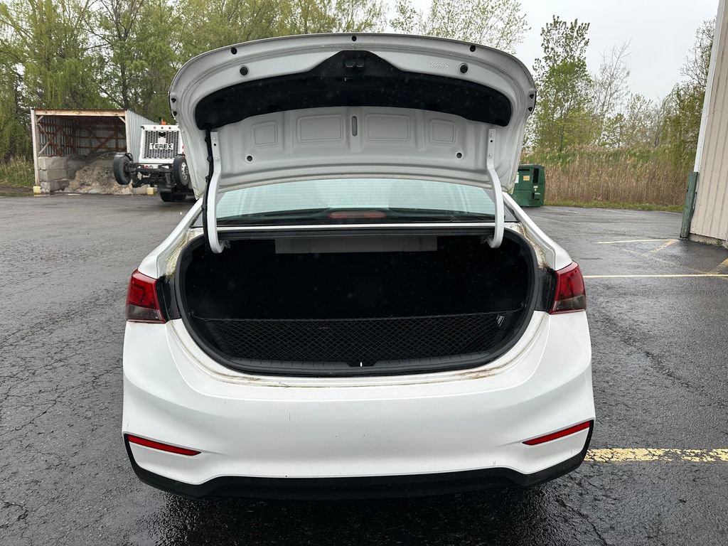 Used 2022 Hyundai Accent SE FWD image 14