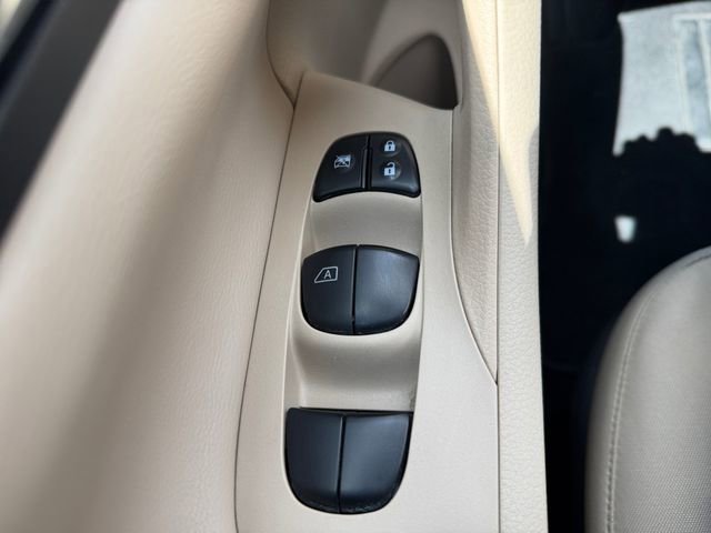 Used 2018 Nissan Altima 2.5 SV FWD image 17
