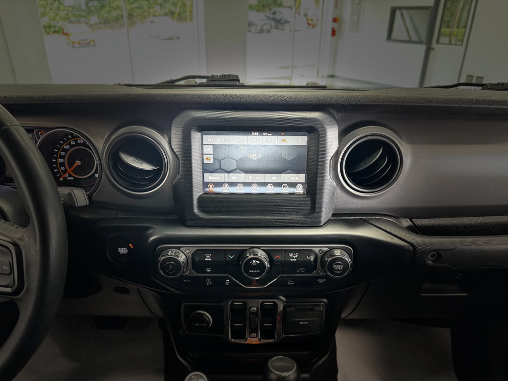 Used 2023 Jeep Gladiator Sport AWD/4WD image 22