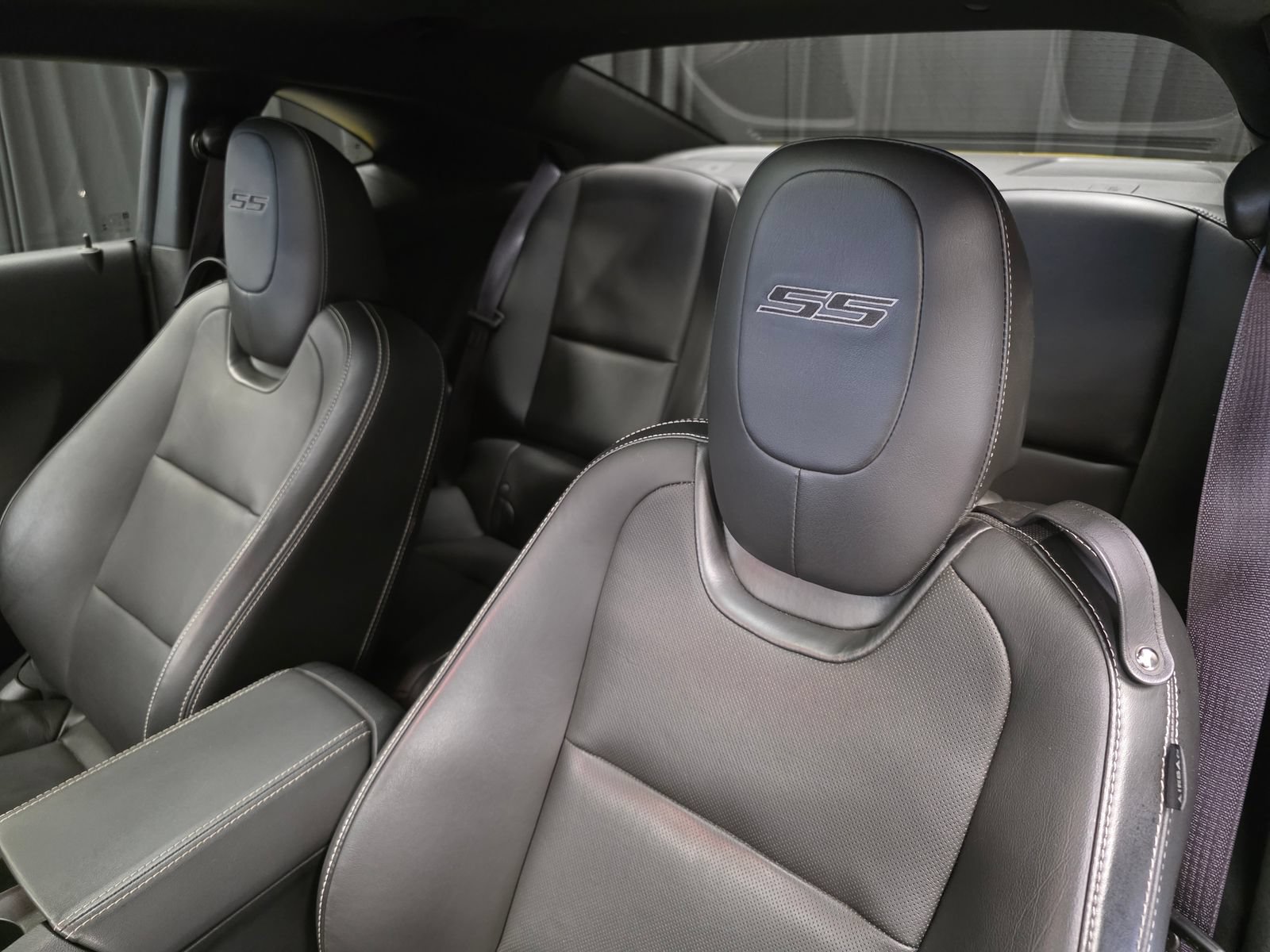 Used 2014 Chevrolet Camaro SS w/ RS Package RWD image 21