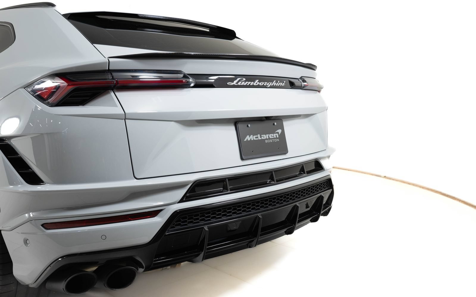 Used 2023 Lamborghini Urus S AWD/4WD image 9