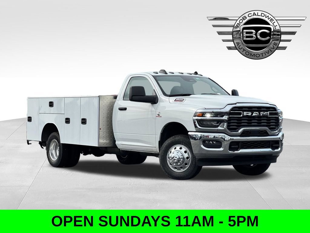 New 2026 RAM 3500 Tradesman w/ Chrome Appearance Group