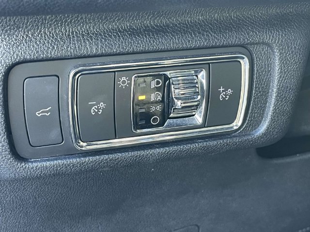 Used 2020 Lincoln Corsair FWD image 19