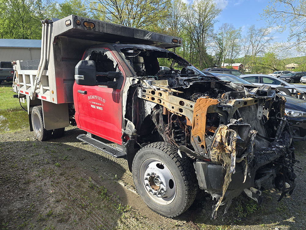 Used 2023 Ford F550 4x4 Regular Cab Super Duty w/ Snow Plow Prep Package image 4