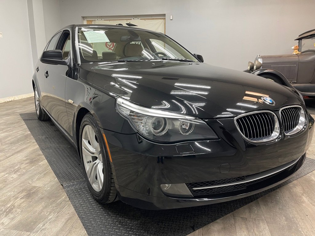 Used 2010 BMW 528i Sedan RWD image 9