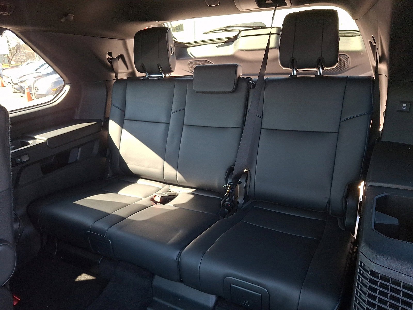 Certified 2024 Toyota Sequoia Platinum AWD/4WD image 10