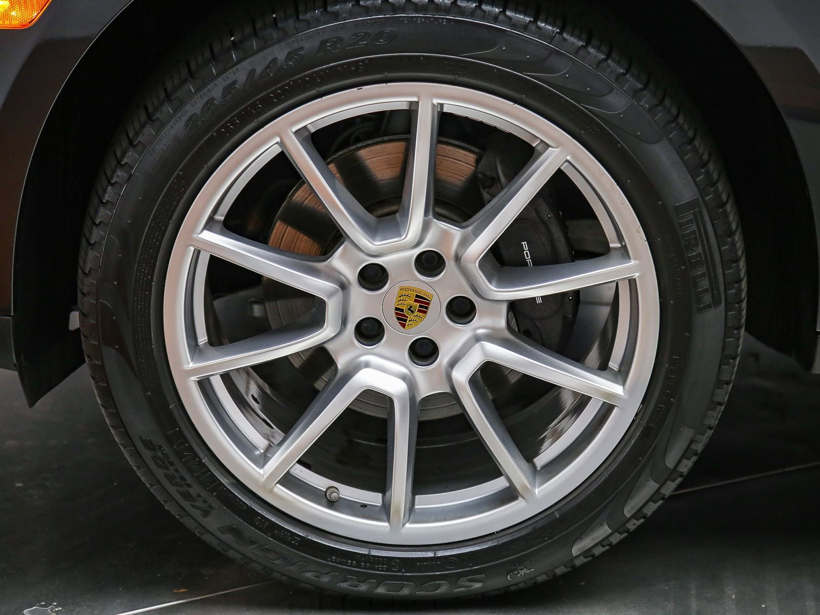 Certified 2017 Porsche Macan AWD/4WD image 12