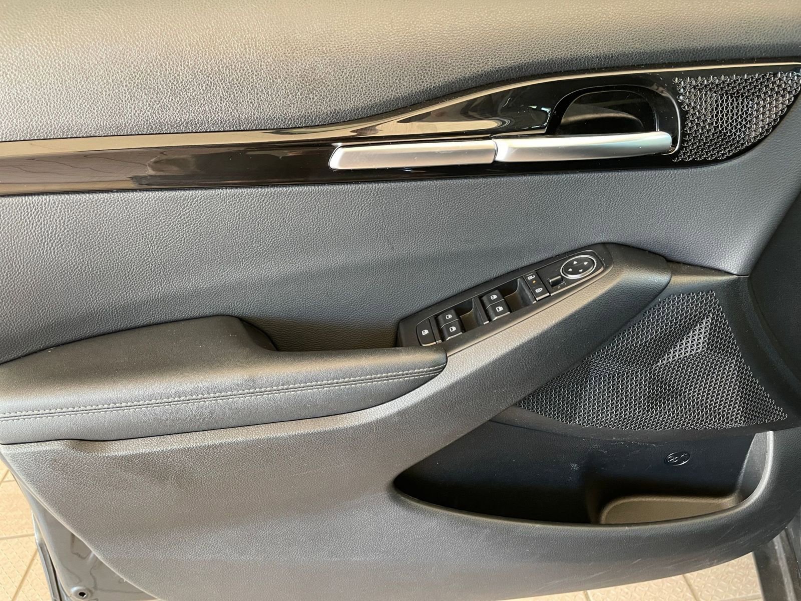 Used 2025 Kia Seltos S FWD image 18