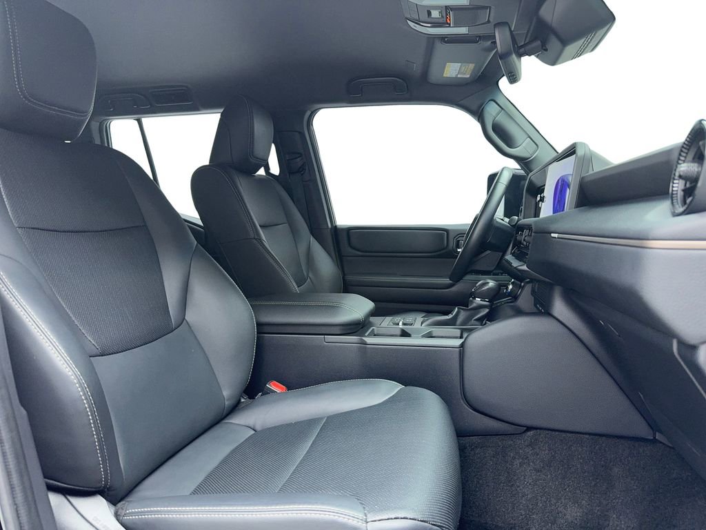 Used 2024 Toyota Land Cruiser image 38