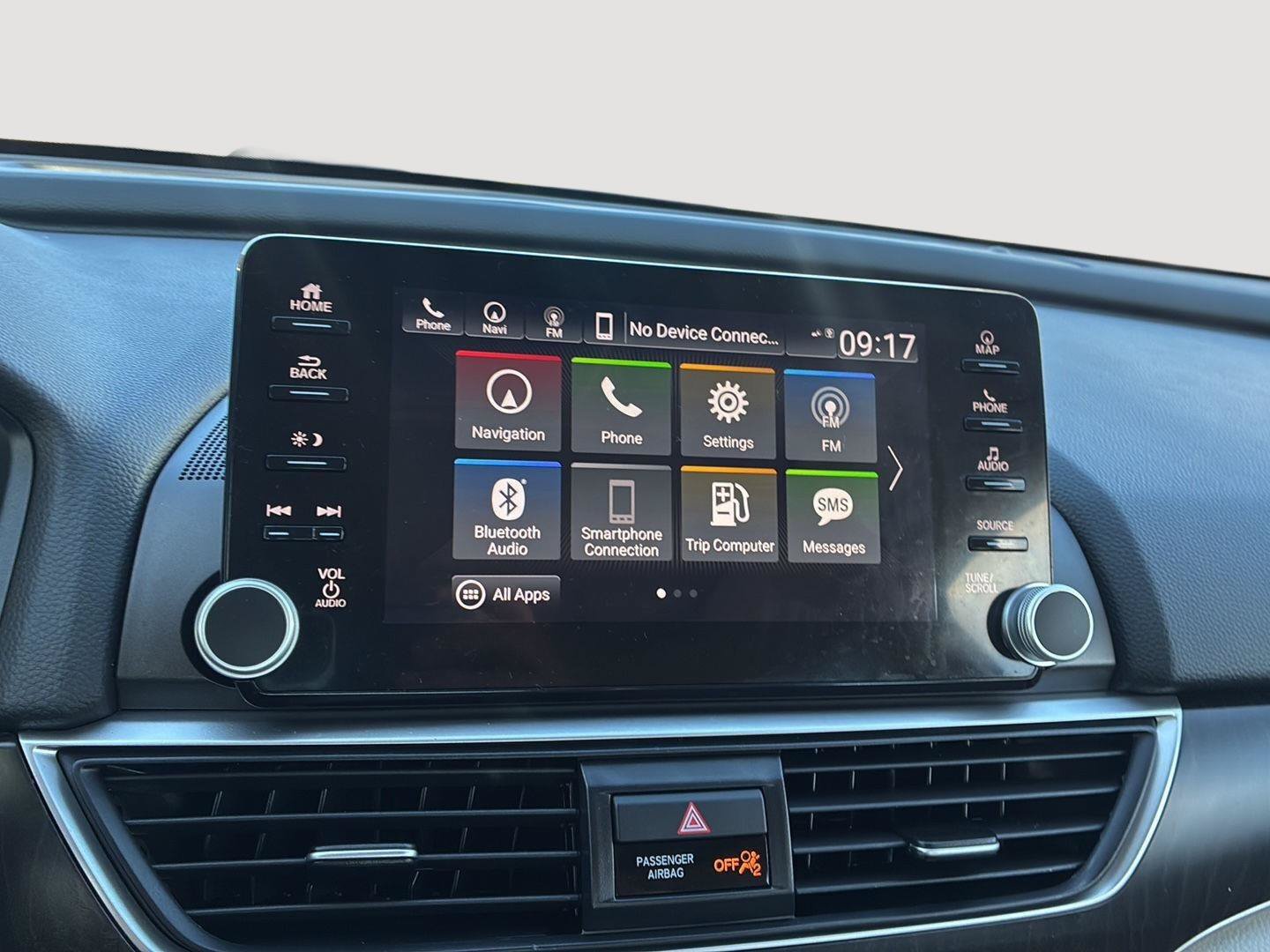 Used 2020 Honda Accord Touring image 33