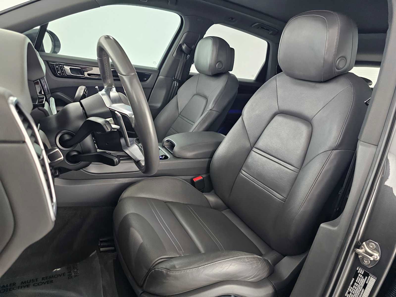 Used 2020 Porsche Cayenne image 21