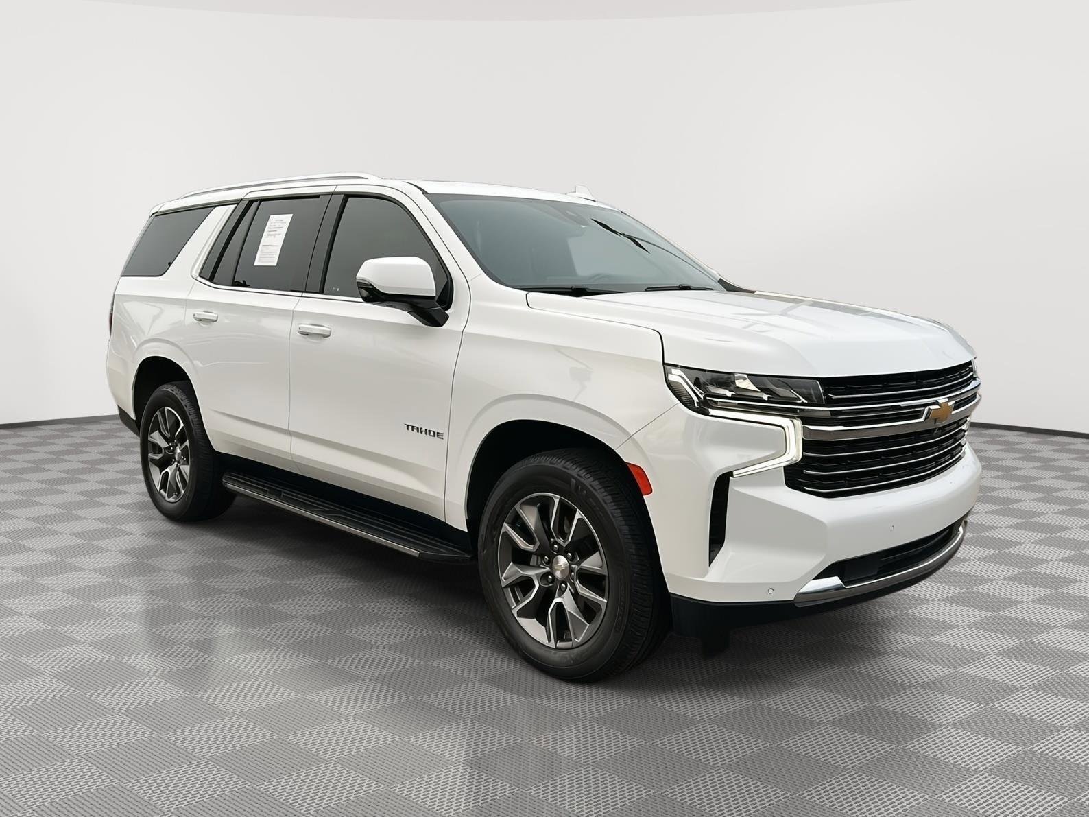 Used 2022 Chevrolet Tahoe LT w/ Luxury Package image 6