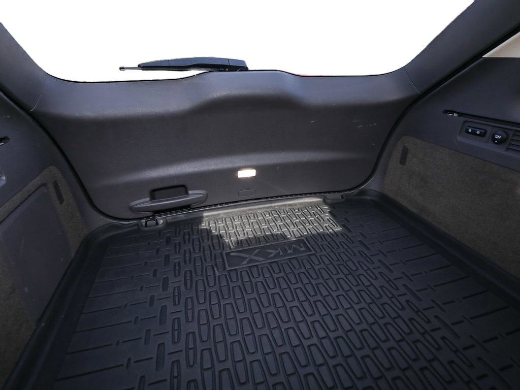 Used 2018 Lincoln MKX Reserve image 23