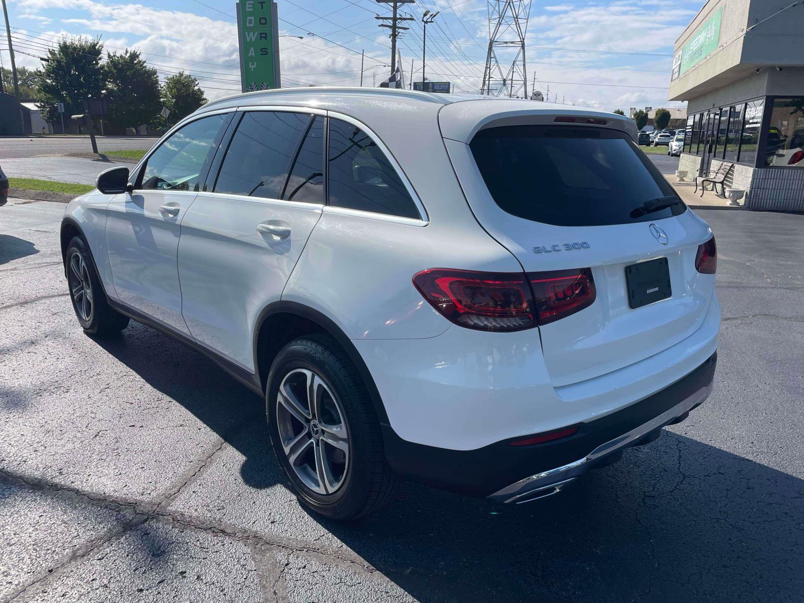 Used 2020 Mercedes-Benz GLC 300 image 3
