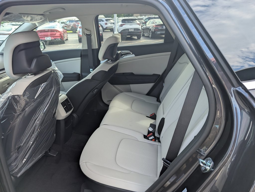 New 2026 Kia Sportage EX FWD image 10