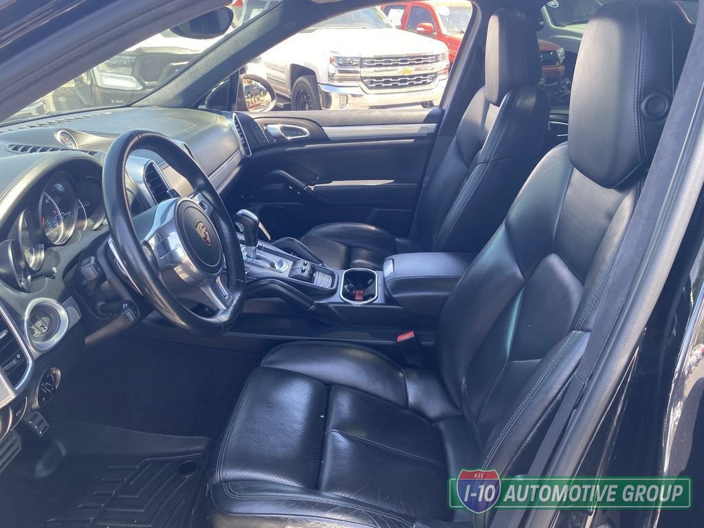 Used 2012 Porsche Cayenne Turbo AWD/4WD image 17