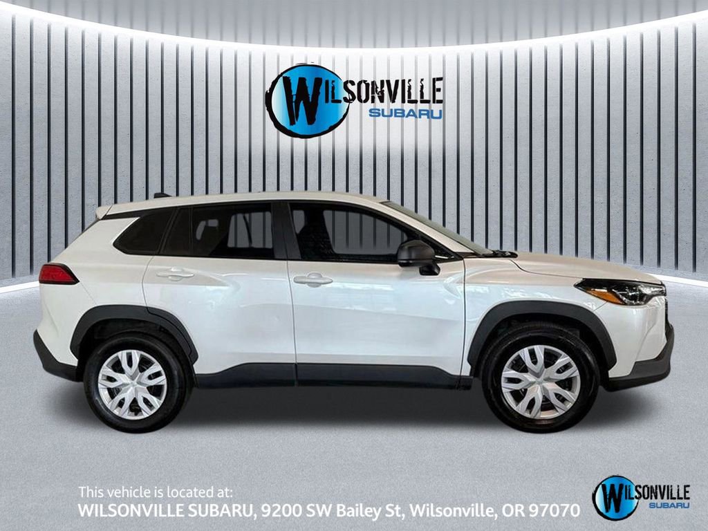 Used 2024 Toyota Corolla Cross L image 16