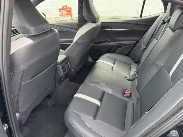Used 2025 Toyota Camry SE FWD image 10
