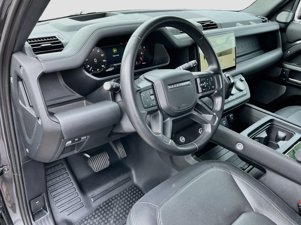 Used 2024 Land Rover Defender 130 Outbound AWD/4WD image 17