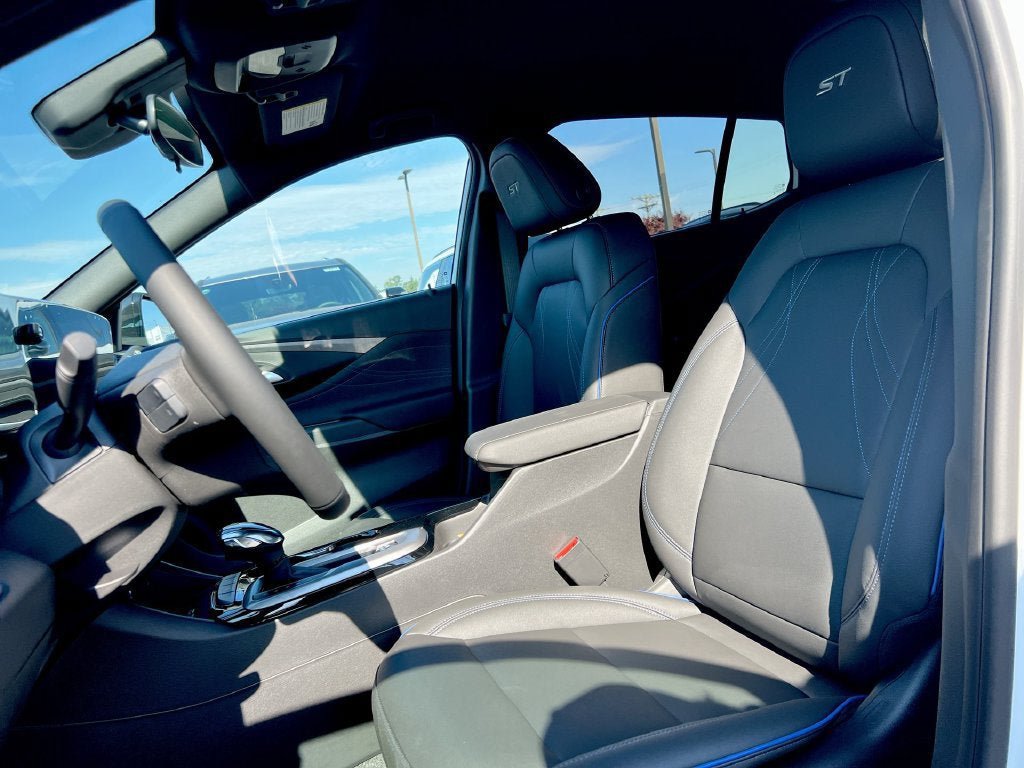 New 2026 Buick Envista Sport Touring w/ Convenience I Package FWD image 17