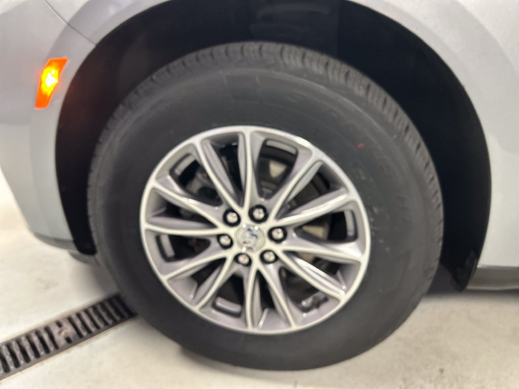 Used 2023 Buick Enclave Essence w/ LPO, Floor Liner Package FWD image 9