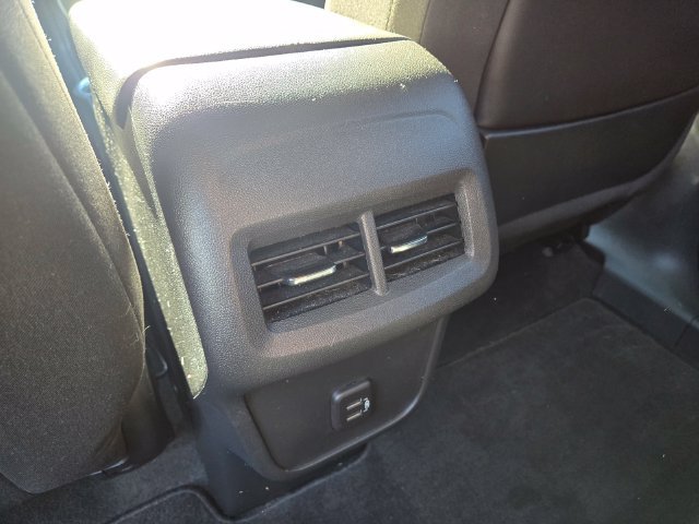 Used 2023 GMC Terrain SLE w/ Driver Convenience Package FWD image 13